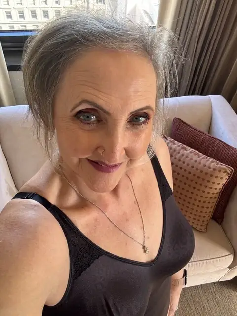 GILF-Curvy- BBW Censha s Play site on OnlyFans