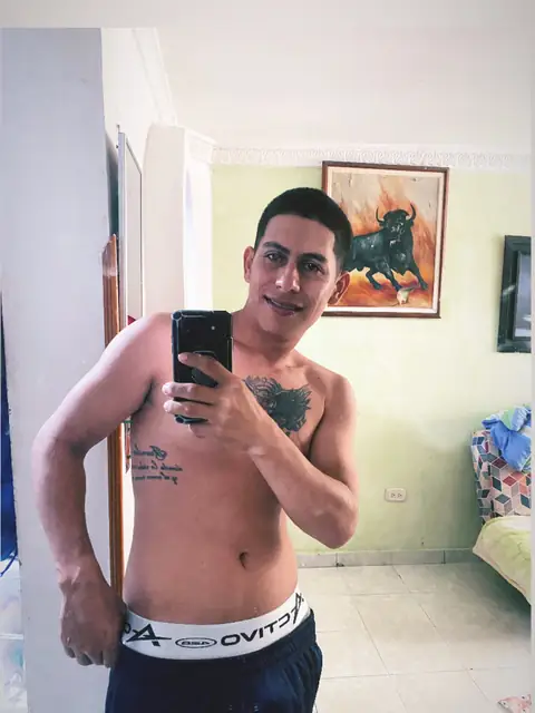 yeimanmedina on OnlyFans