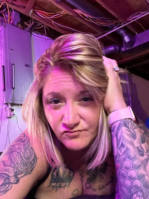 Midwest_hotwife_free OnlyFans profile