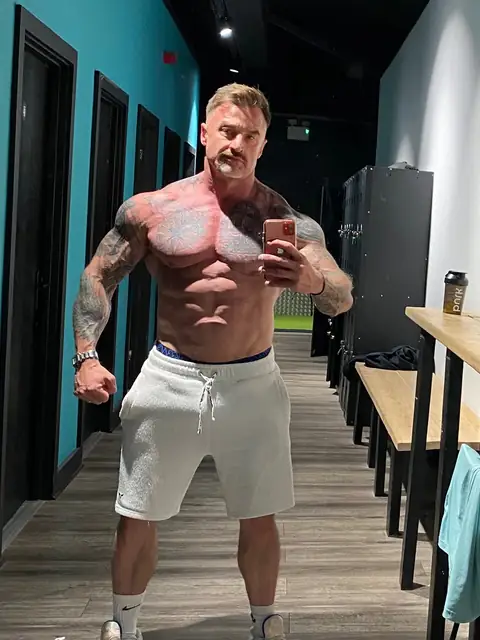 Ross Hurston on OnlyFans