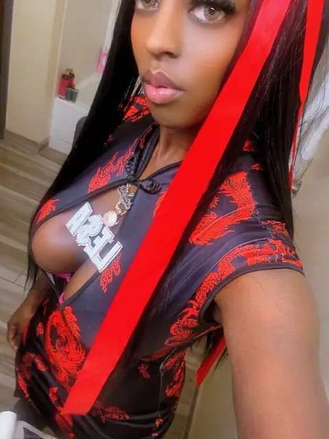 JuiceEmJ on OnlyFans