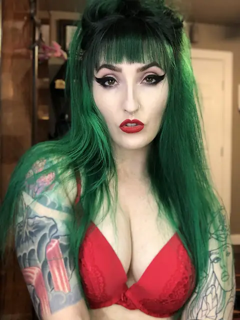 Danielle Blizzard OnlyFans profile