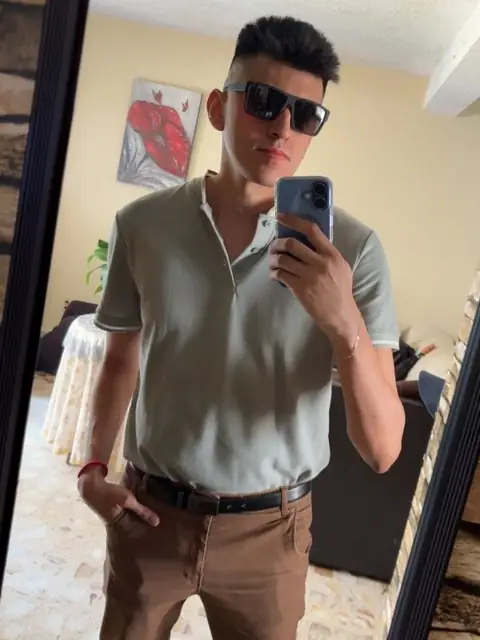 Emmanuel Estrada Gallegos on OnlyFans
