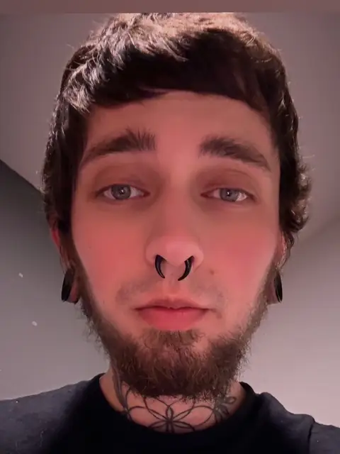 Nek on OnlyFans