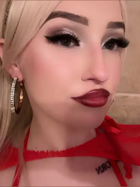 Zara on OnlyFans