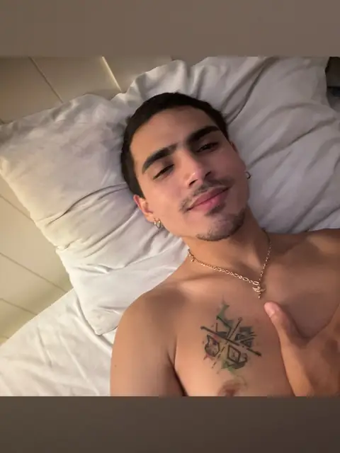 Jr.Merendon Oficial on OnlyFans