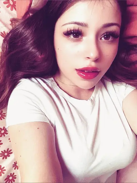 Violetta on OnlyFans