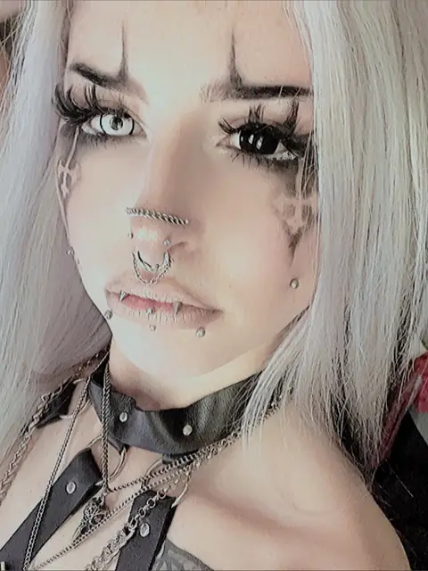 Blxckheartt00 on OnlyFans