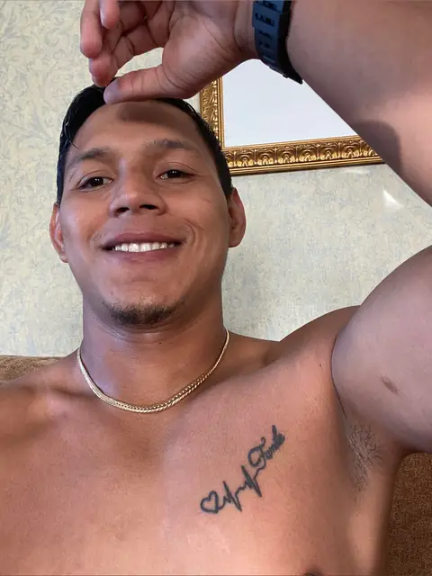El CHICO DE LA REDES on OnlyFans