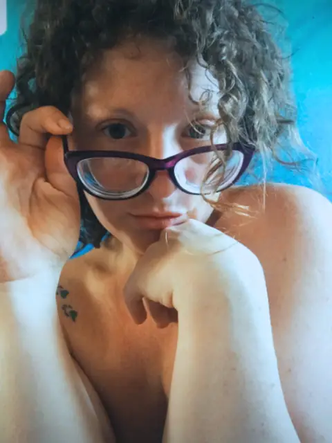Sonia OnlyFans profile