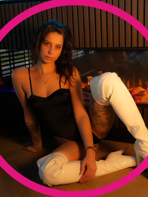 Sarissa OnlyFans profile