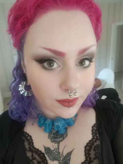 Luna Le Dark on OnlyFans