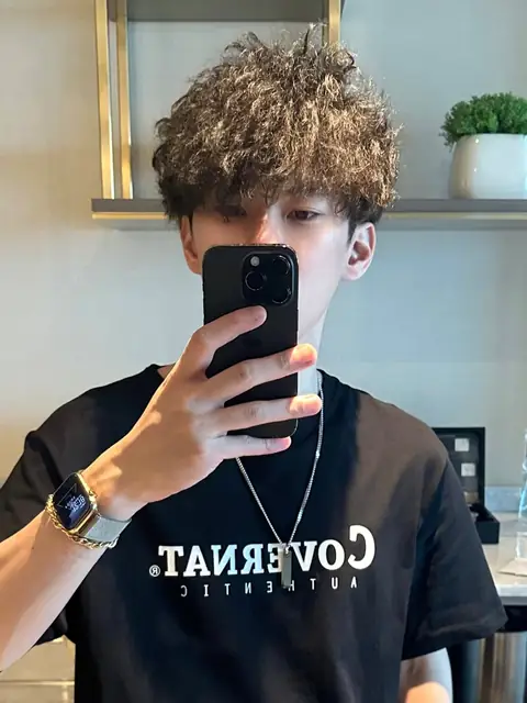 TW_Student_2006_1107 on OnlyFans