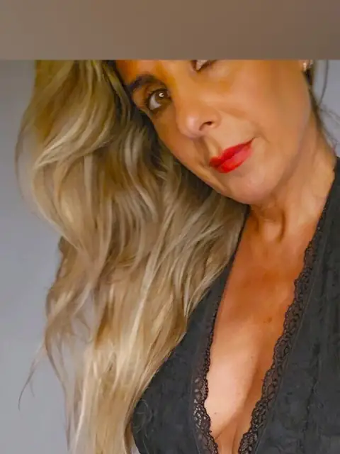 M a | Let s play on OnlyFans