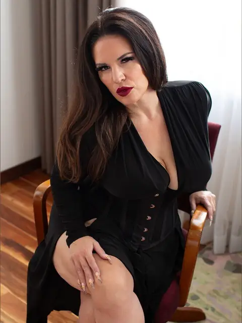 Mistress Lucilla on OnlyFans