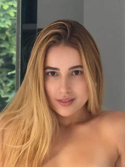 Dri Brazil on OnlyFans