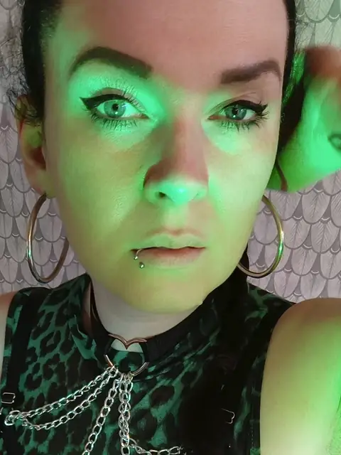 Lara Vixette BDSM & Medical Gloves on OnlyFans