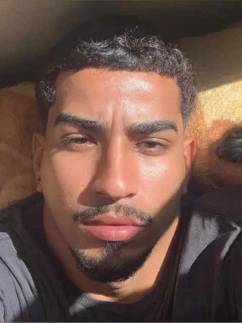 J lio Oliveira OnlyFans profile
