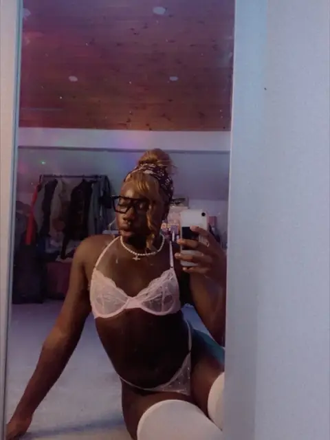 J on OnlyFans