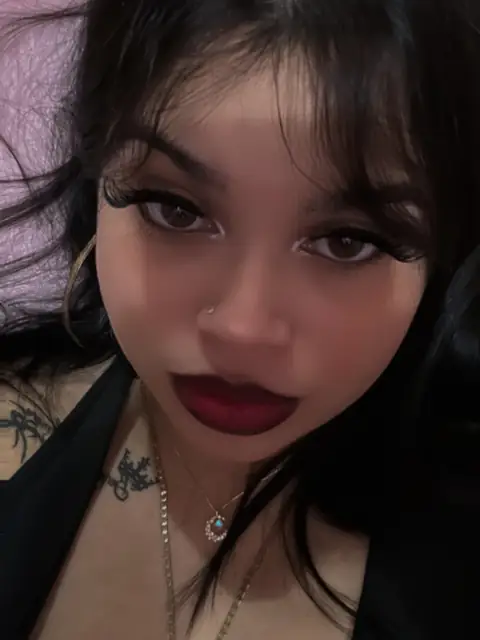Madalynda on OnlyFans