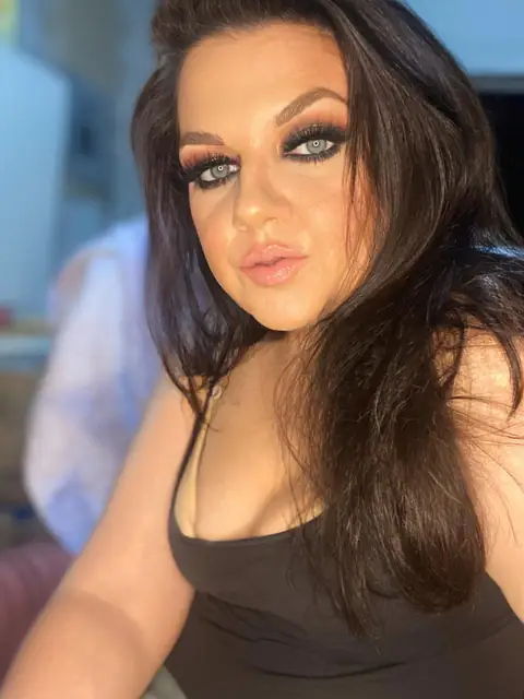 Veronica Fox on OnlyFans