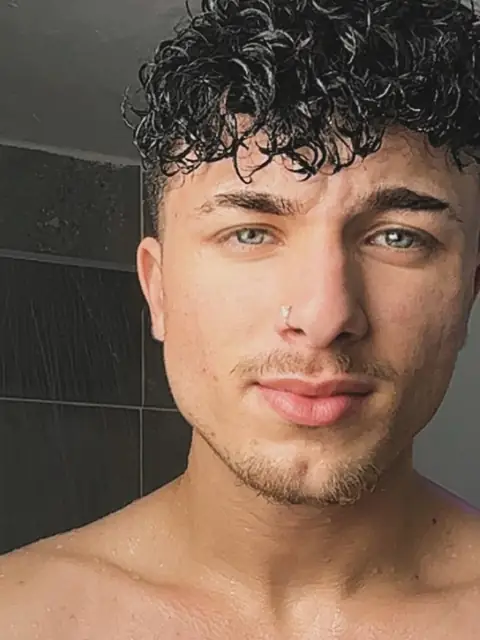 Ethan Seeks on OnlyFans
