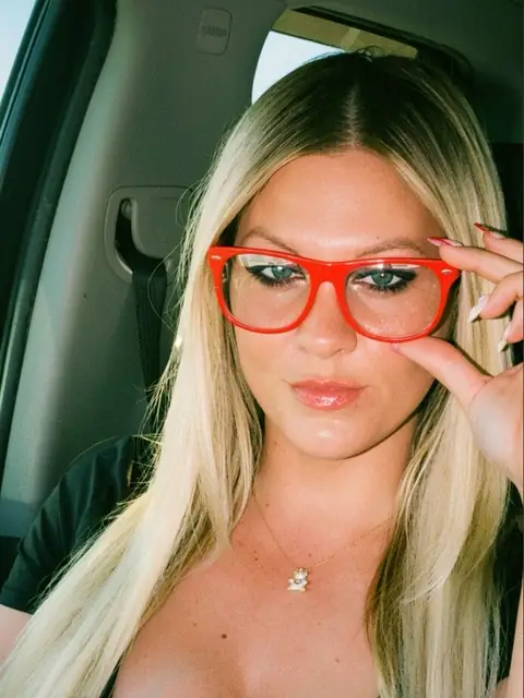 Aprilleeanne on OnlyFans