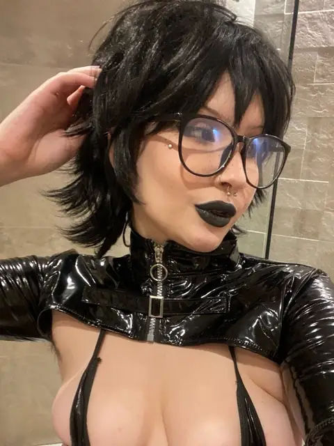 Kyo OnlyFans profile