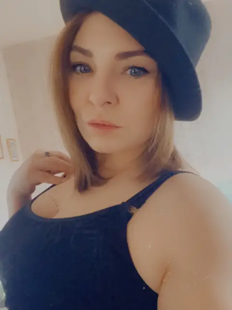 - Little Wonders gentlemans lounge on OnlyFans