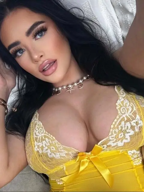 Evie OnlyFans profile