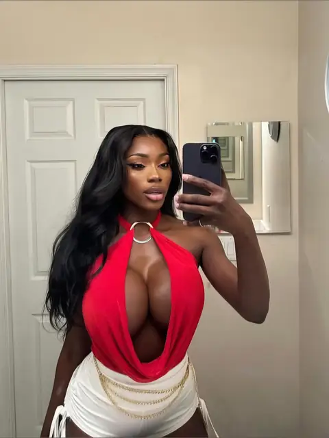 Lauren OnlyFans profile