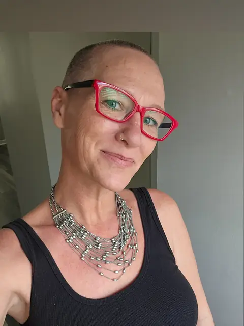 Kiki Deez on OnlyFans