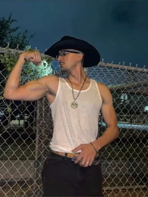 Bonez on OnlyFans