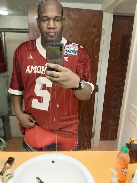 Dapper Diggs104 on OnlyFans