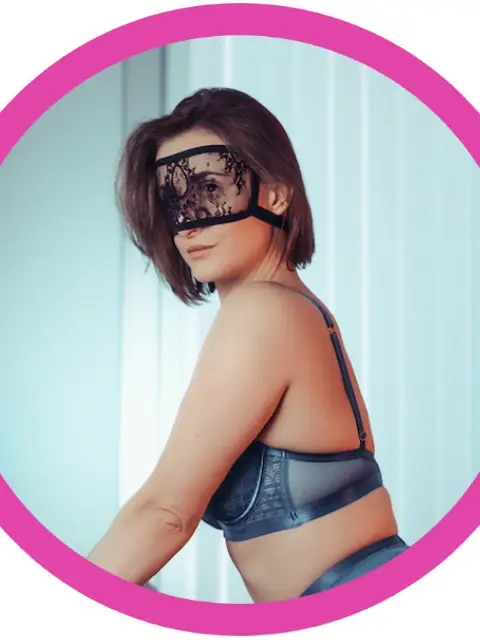 Rosa. Teacher. QOS Hotwife. Mistress. on OnlyFans