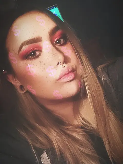 Shani OnlyFans profile