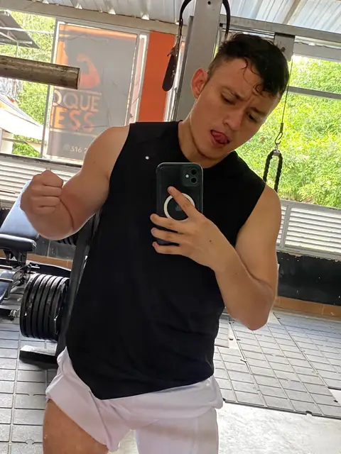 Johanmartinezb on OnlyFans
