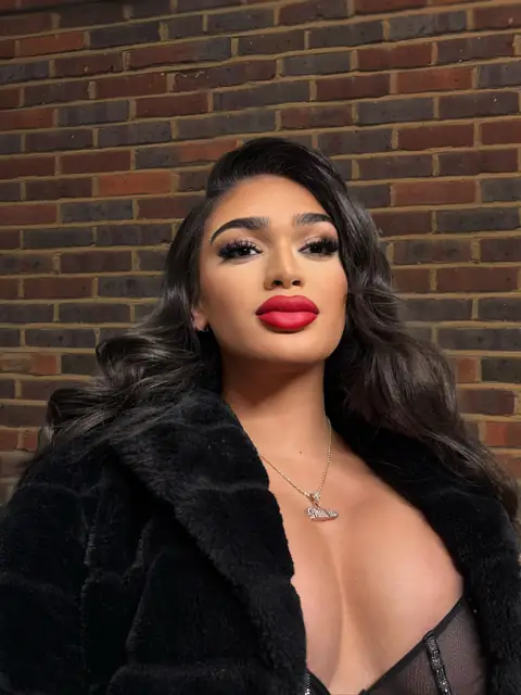 Shiara Zo (Trans) on OnlyFans