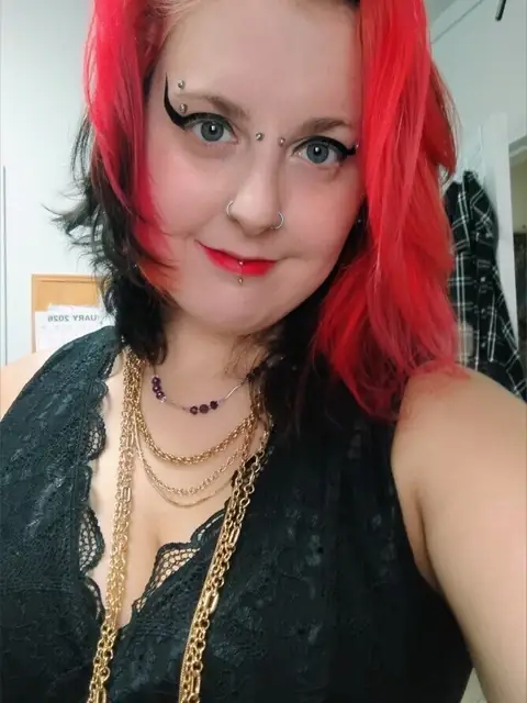 Scarlett Phoenix OnlyFans profile