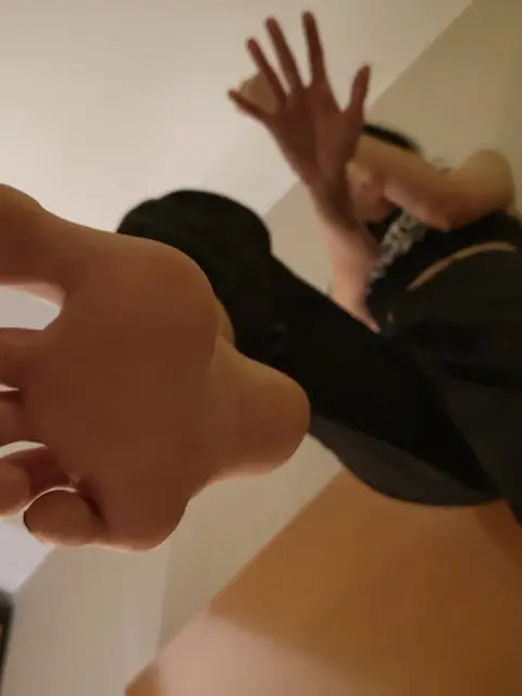 Feet Miss Chiara on OnlyFans
