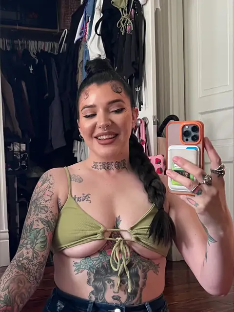 Brooke B on OnlyFans