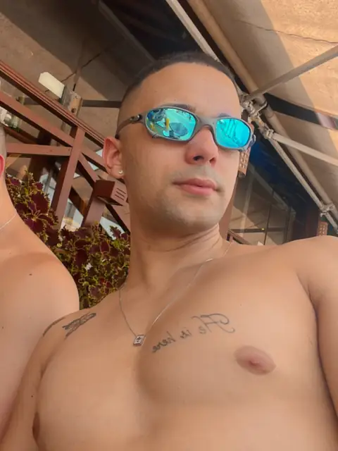 Leonardo Martinez on OnlyFans