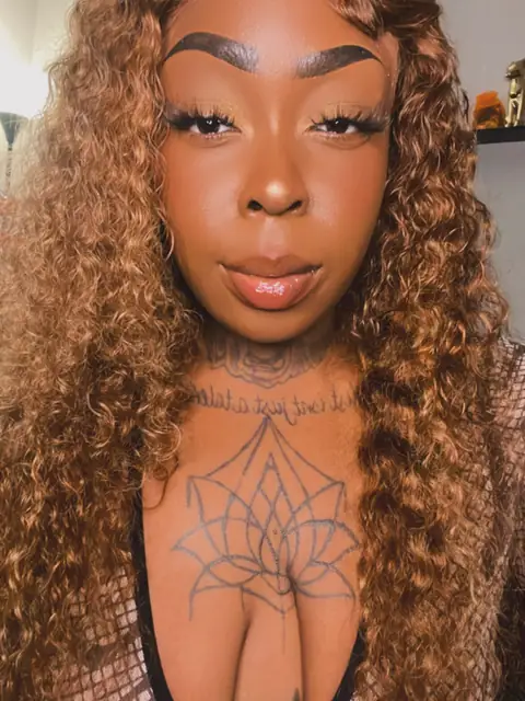 TheeladyRae OnlyFans profile