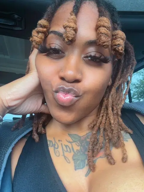Nique on OnlyFans