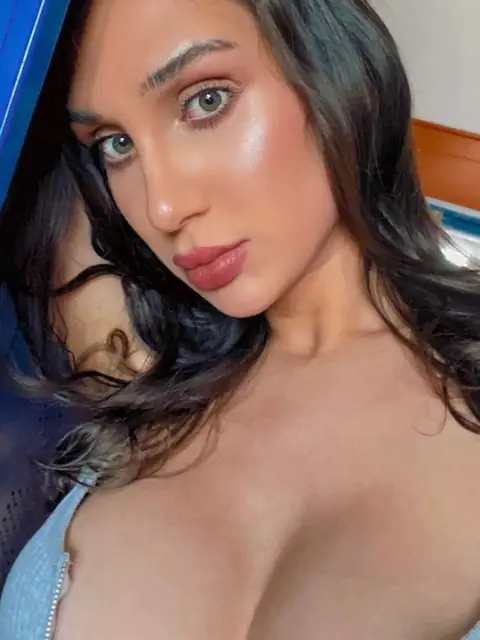 Celia Shia on OnlyFans