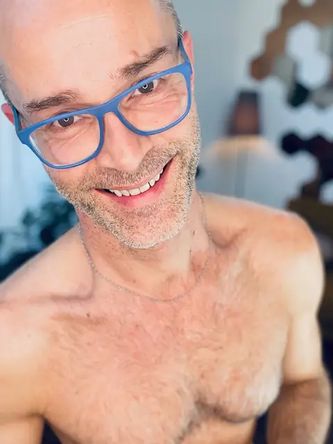 mensnudeyogauk on OnlyFans