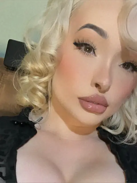 CherryBarbie on OnlyFans