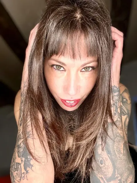 Ursulamia86 on OnlyFans