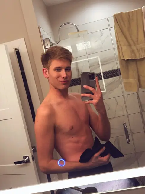 Julian Bell on OnlyFans