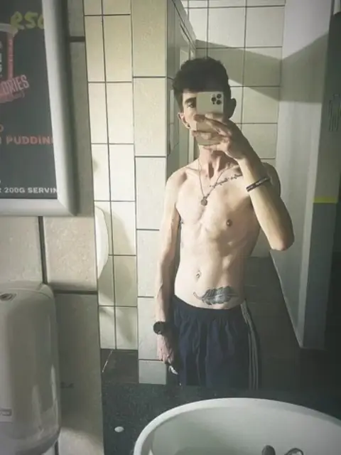 Handy Manie on OnlyFans